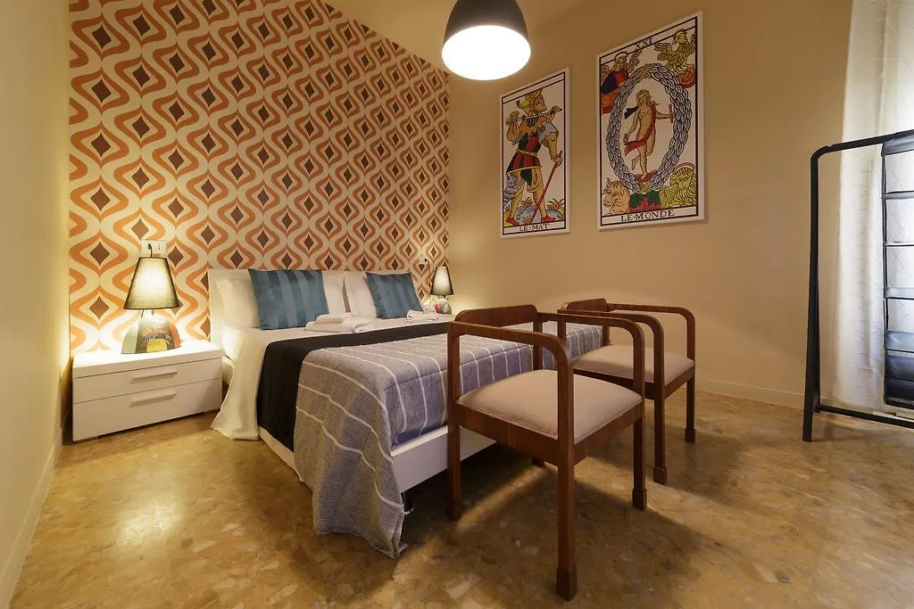 Budget Rooms Logudoro 35 カリアリ ゲストハウス